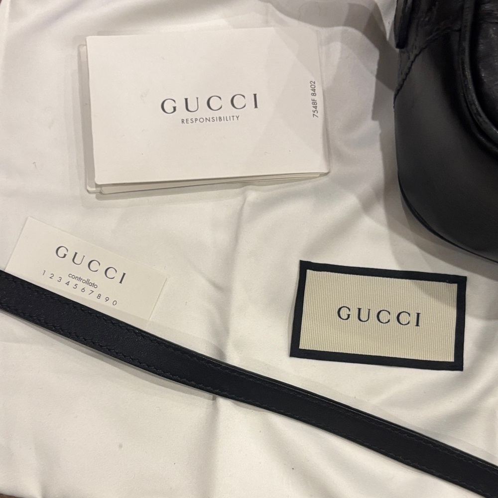 Gucci  Women’s Black Leather Crossbody Bag - Picture 2 of 7